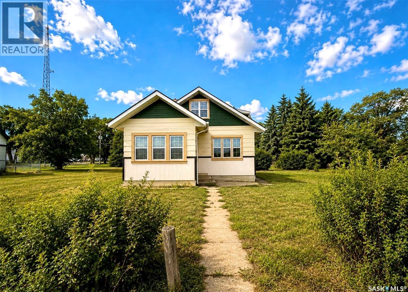 1110 Railway Street, Davidson